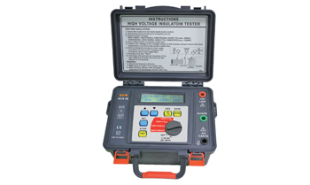 Calibración de equipos o instrumentos de medición megohmetro o megometro utilizado para evaluar la resistencia de aislamiento de diferentes materiales y componentes eléctricos..